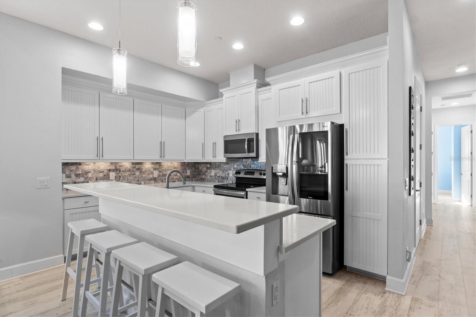 319 COMPASS POINT DR #201, BRADENTON, FL, 34209