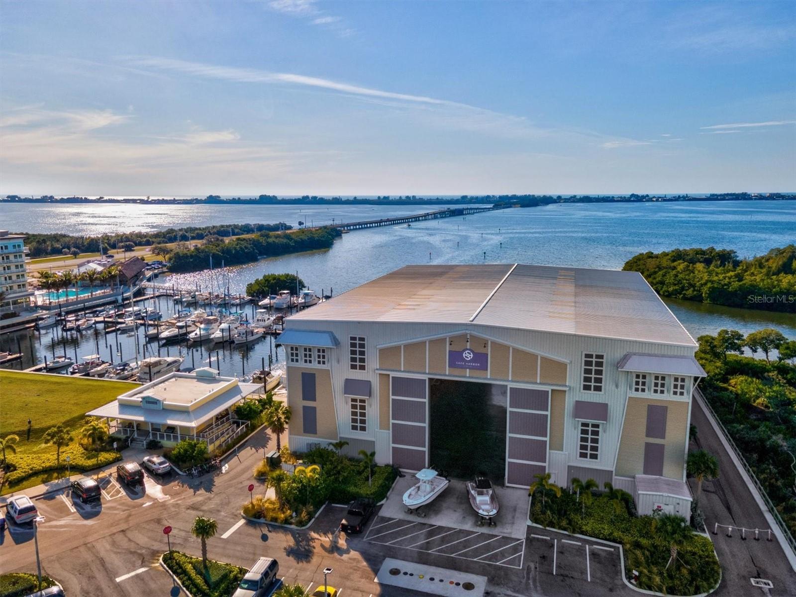 319 COMPASS POINT DR #201, BRADENTON, FL, 34209