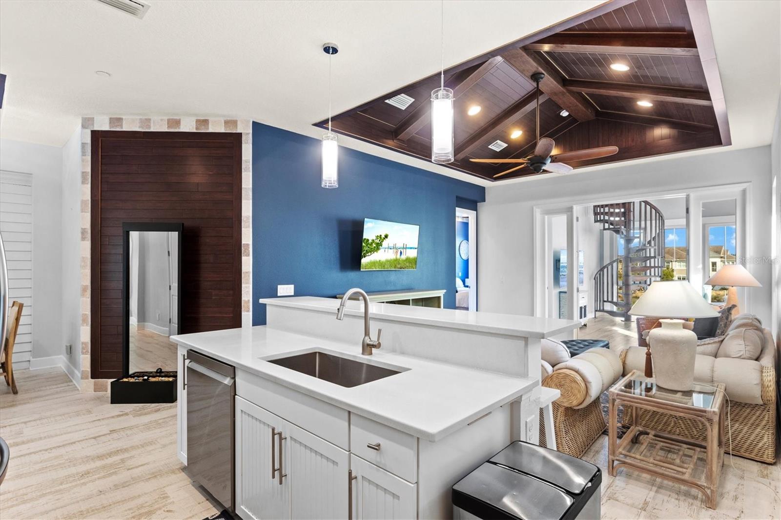 319 COMPASS POINT DR #201, BRADENTON, FL, 34209