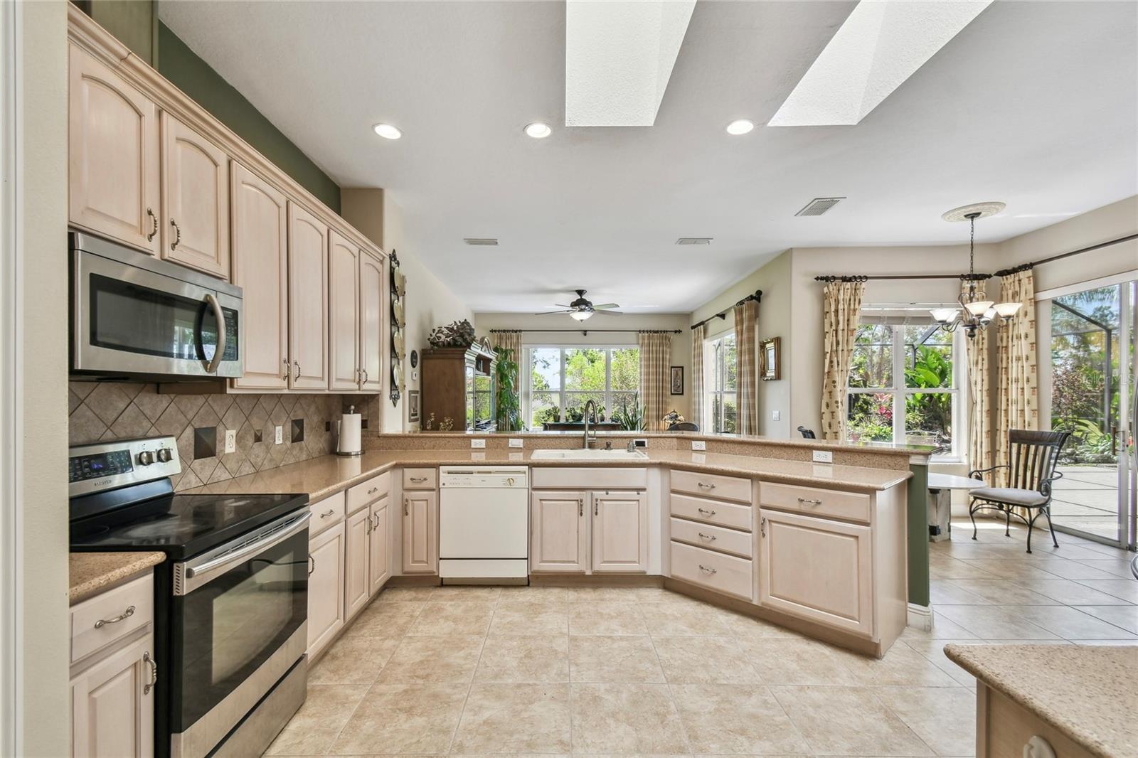 738 VOLTERRA BLVD, POINCIANA, FL, 34759