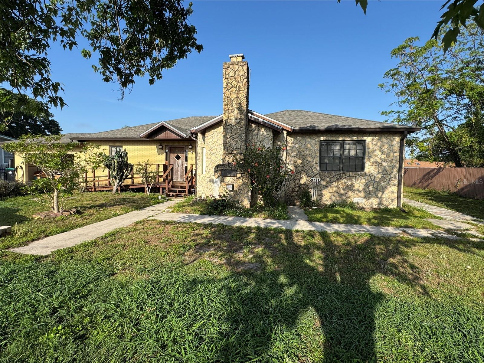 1221 PERKINS RD, ORLANDO, FL, 32809