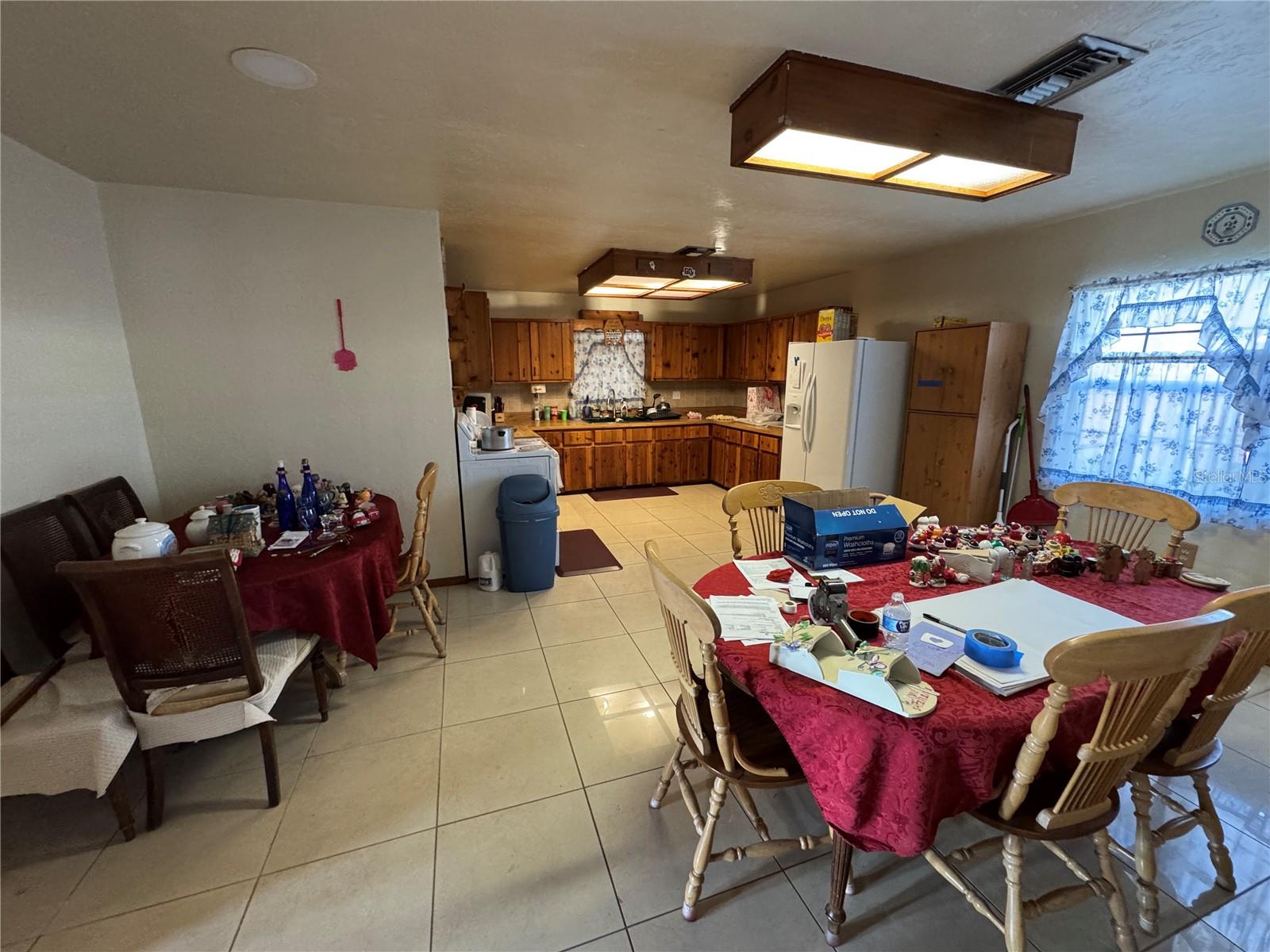 1221 PERKINS RD, ORLANDO, FL, 32809