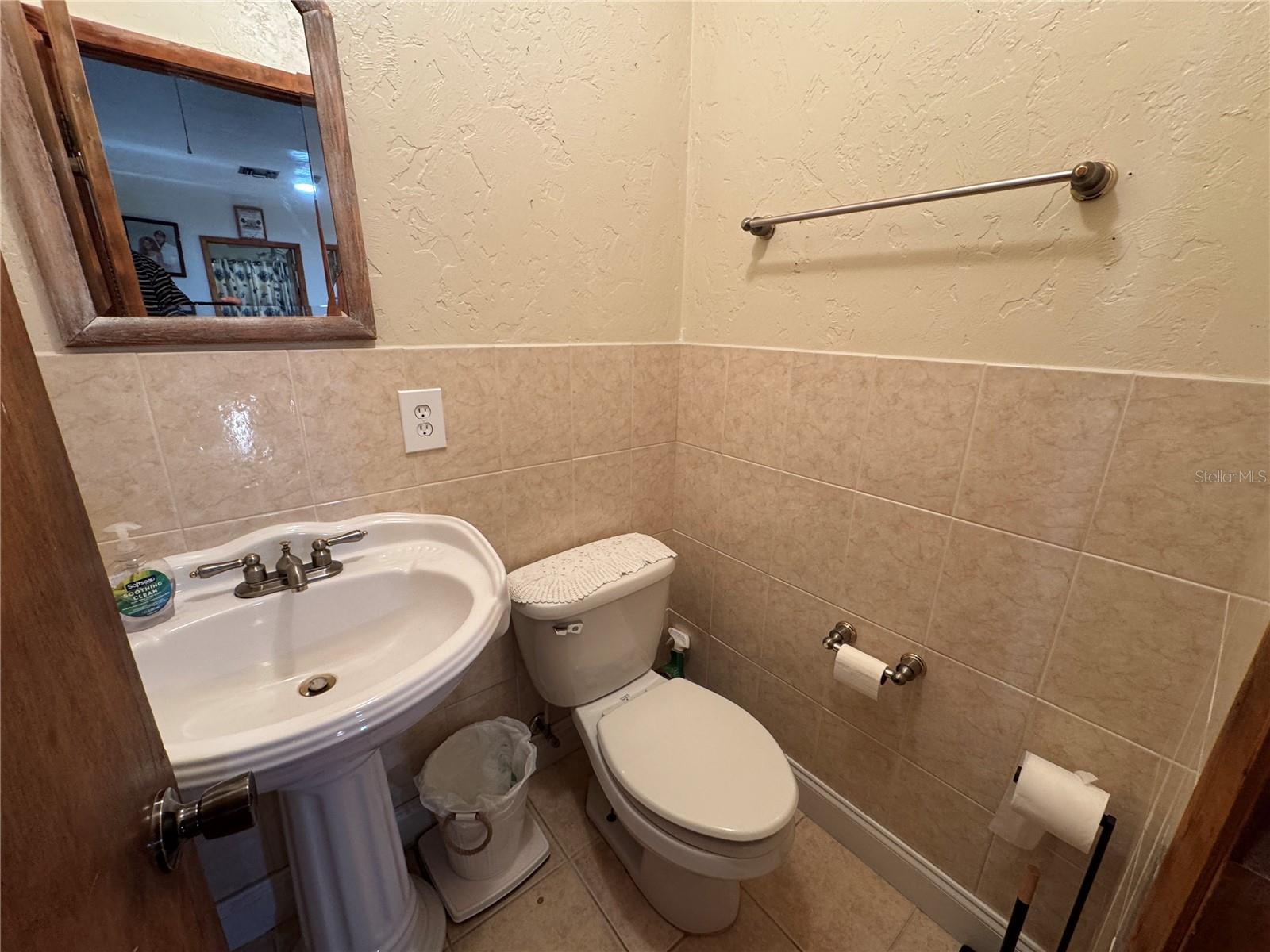 1221 PERKINS RD, ORLANDO, FL, 32809