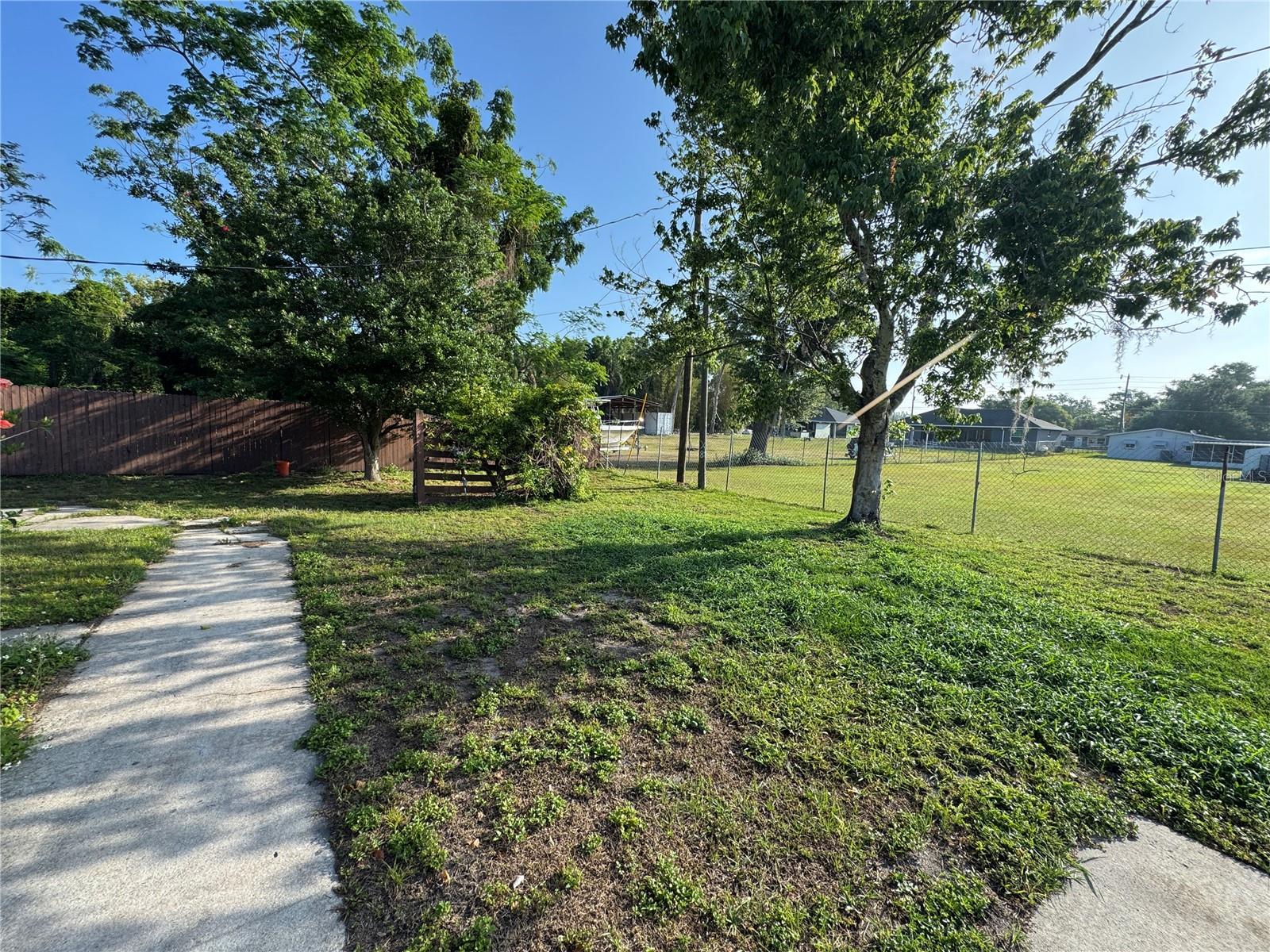 1221 PERKINS RD, ORLANDO, FL, 32809