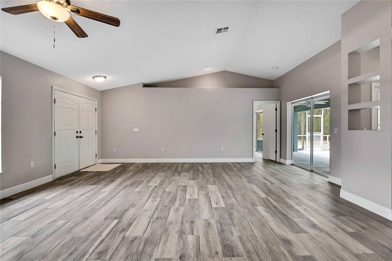 11379 FLOWER AVE, WEEKI WACHEE, FL, 34613