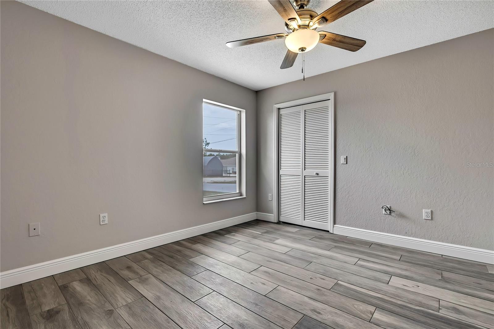 11379 FLOWER AVE, WEEKI WACHEE, FL, 34613