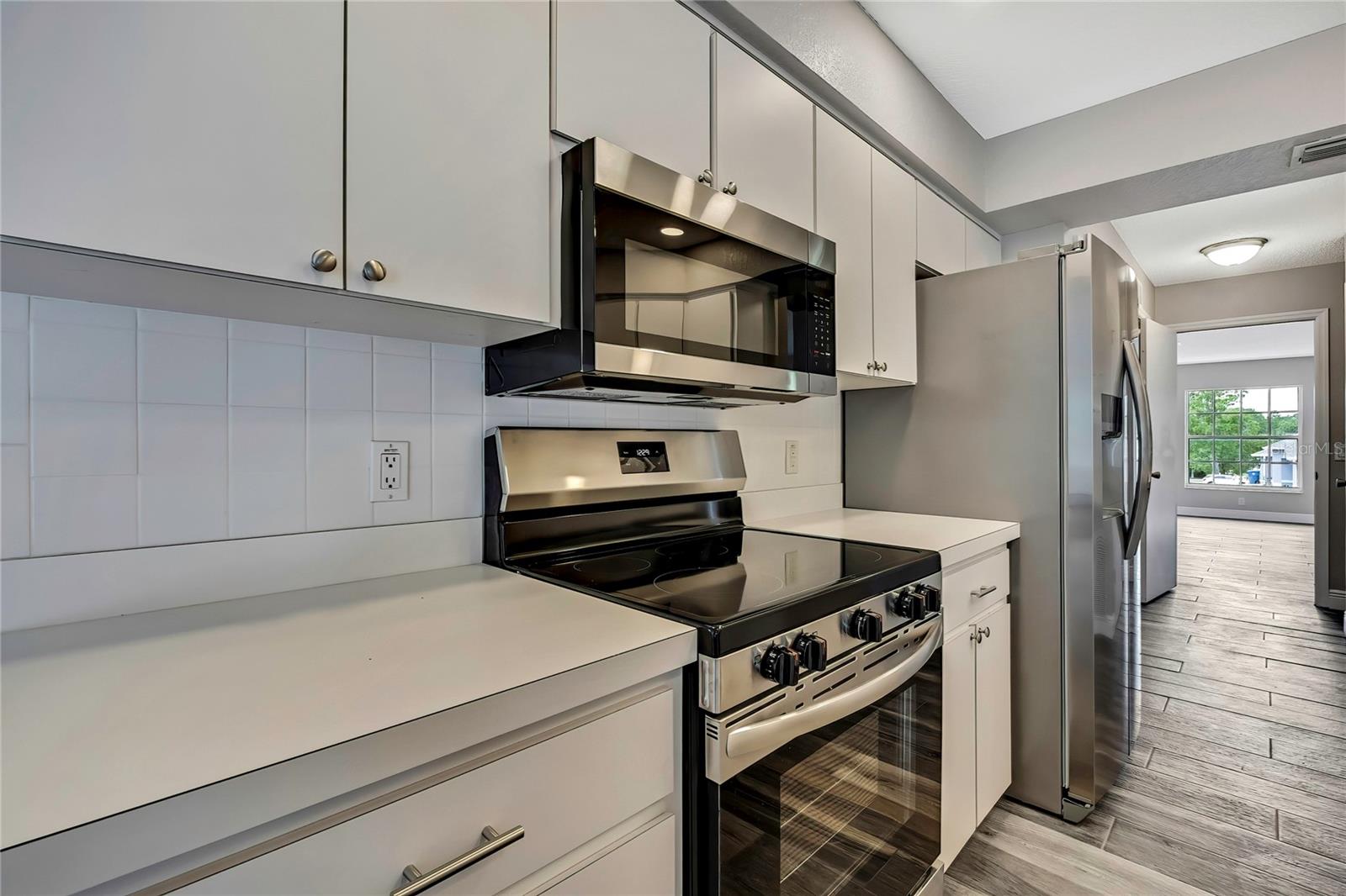 11379 FLOWER AVE, WEEKI WACHEE, FL, 34613