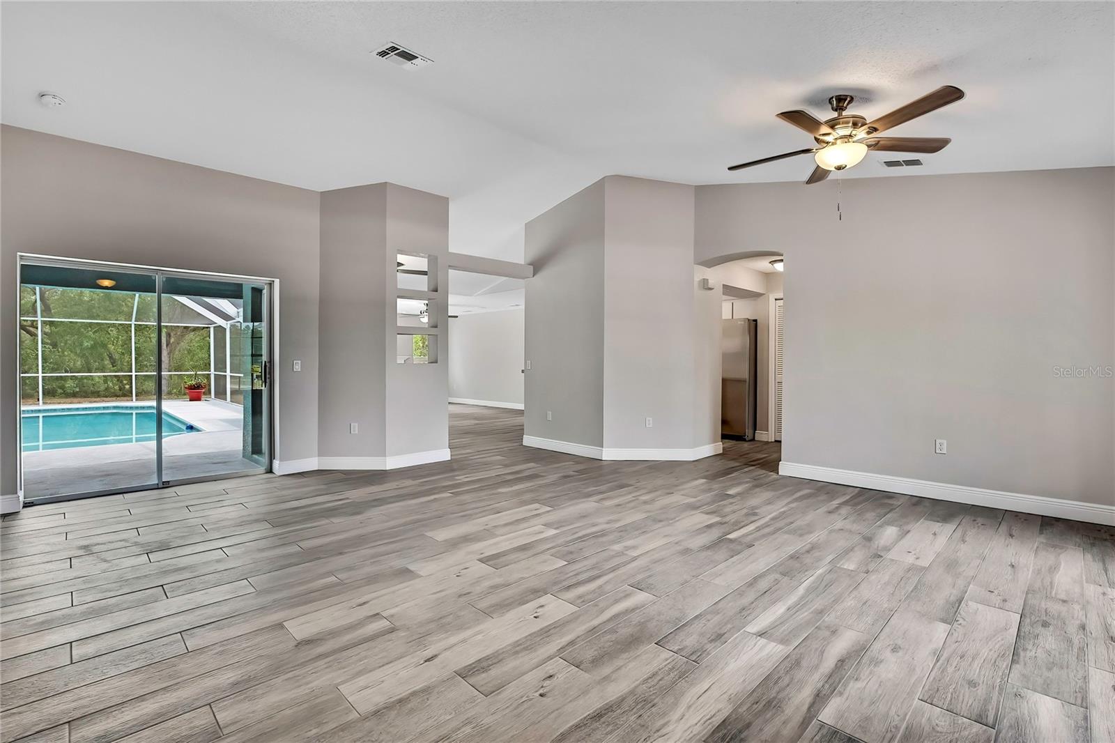 11379 FLOWER AVE, WEEKI WACHEE, FL, 34613