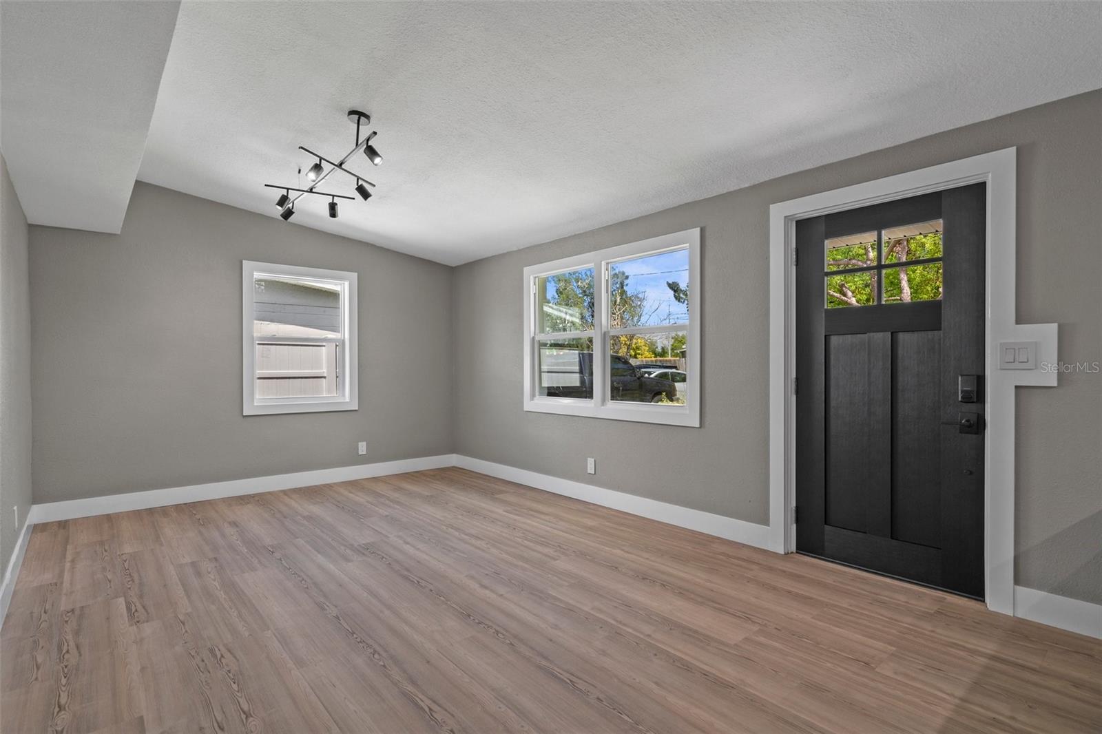 8954 67TH ST N, PINELLAS PARK, FL, 33782