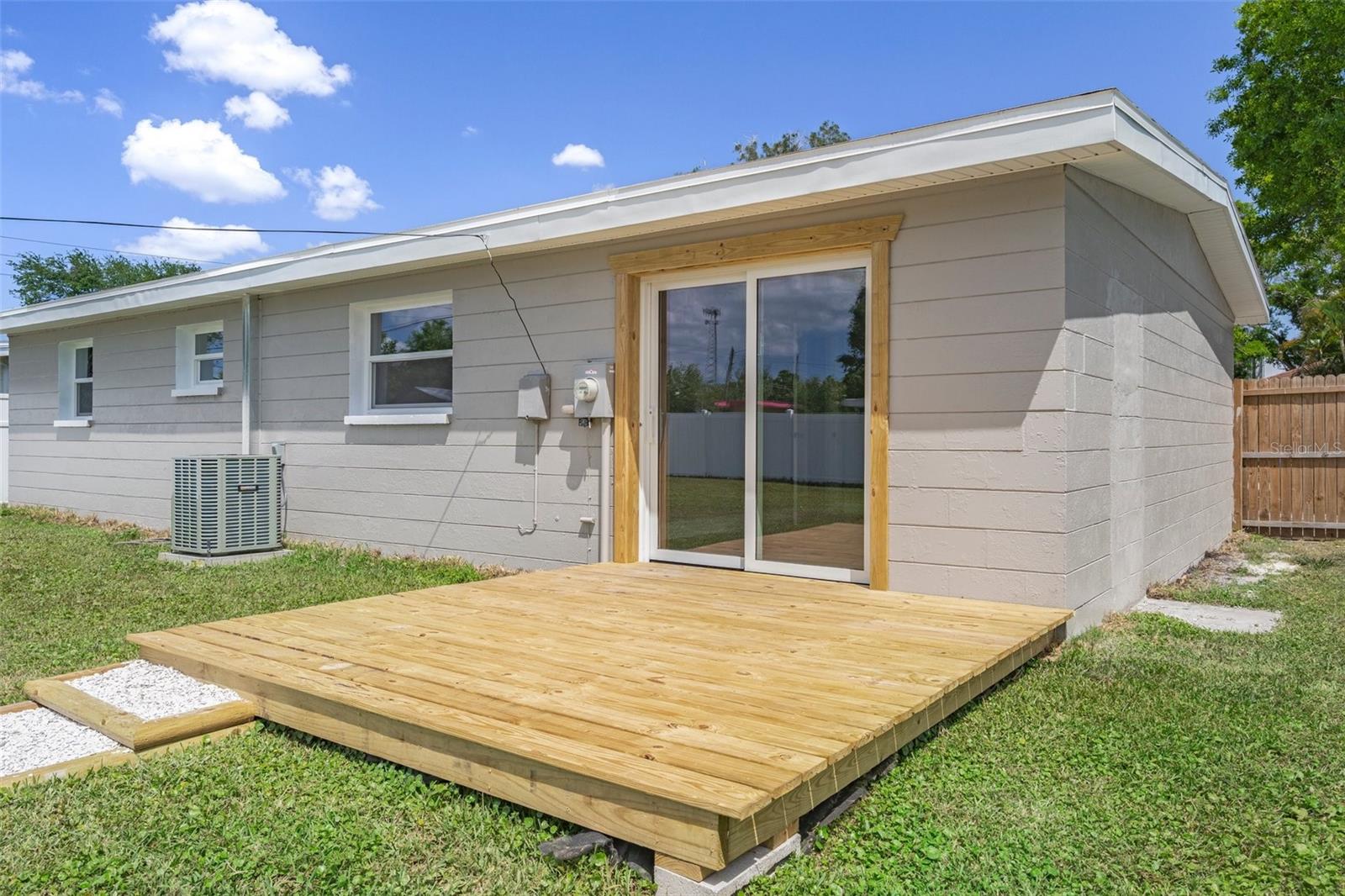 8954 67TH ST N, PINELLAS PARK, FL, 33782