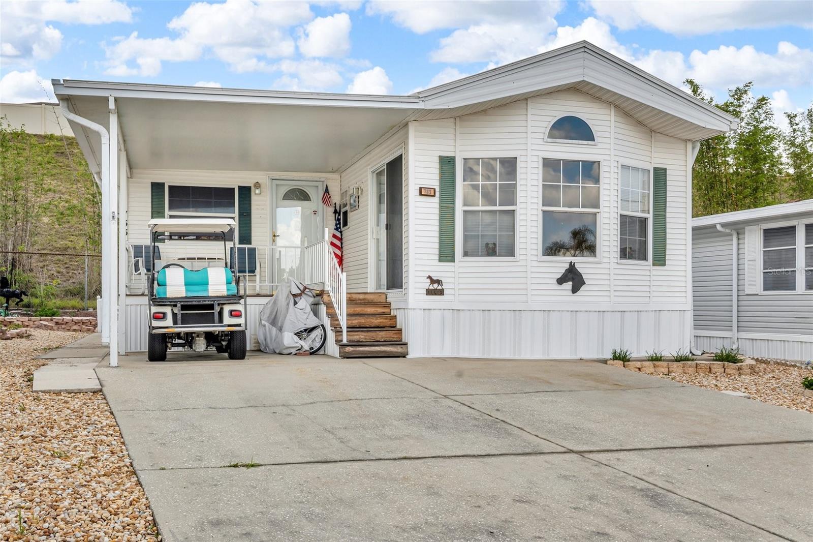 733 CENTER CREST BLVD, DAVENPORT, FL, 33837