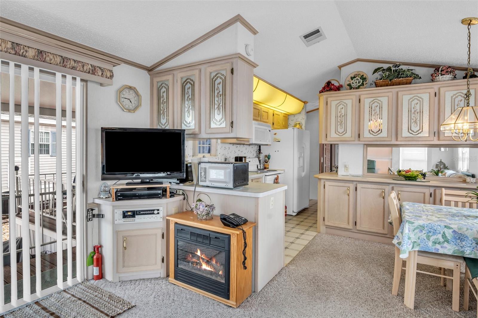 733 CENTER CREST BLVD, DAVENPORT, FL, 33837