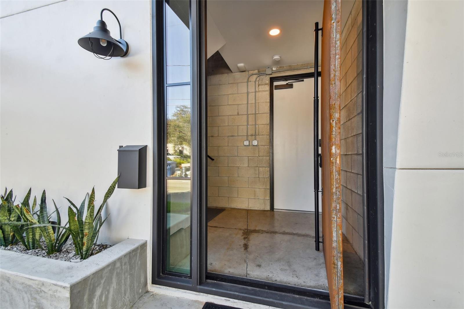 1312 W AZEELE ST #2, TAMPA, FL, 33606