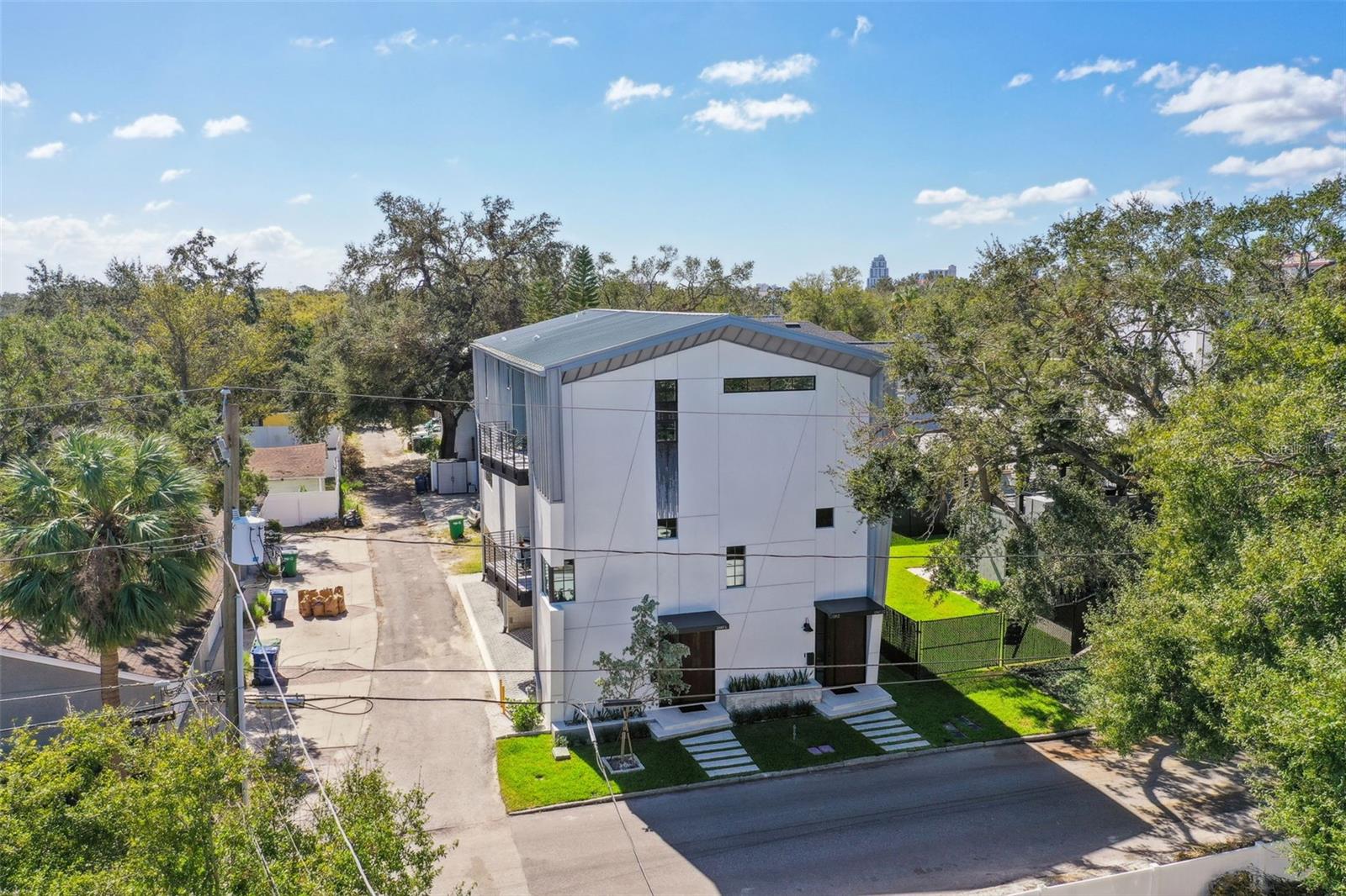 1312 W AZEELE ST #2, TAMPA, FL, 33606