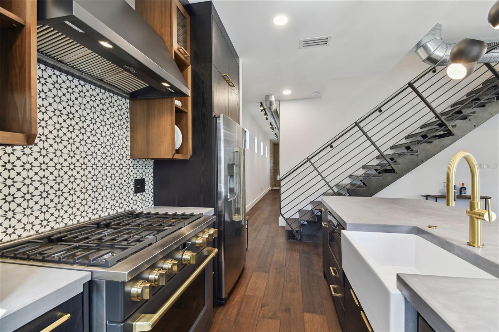 1312 W AZEELE ST #2, TAMPA, FL, 33606