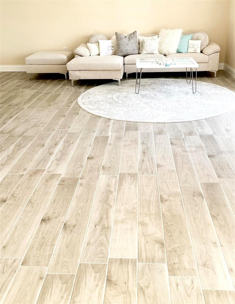 201 CHARDIN DR, NOKOMIS, FL, 34275