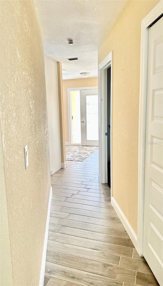 201 CHARDIN DR, NOKOMIS, FL, 34275