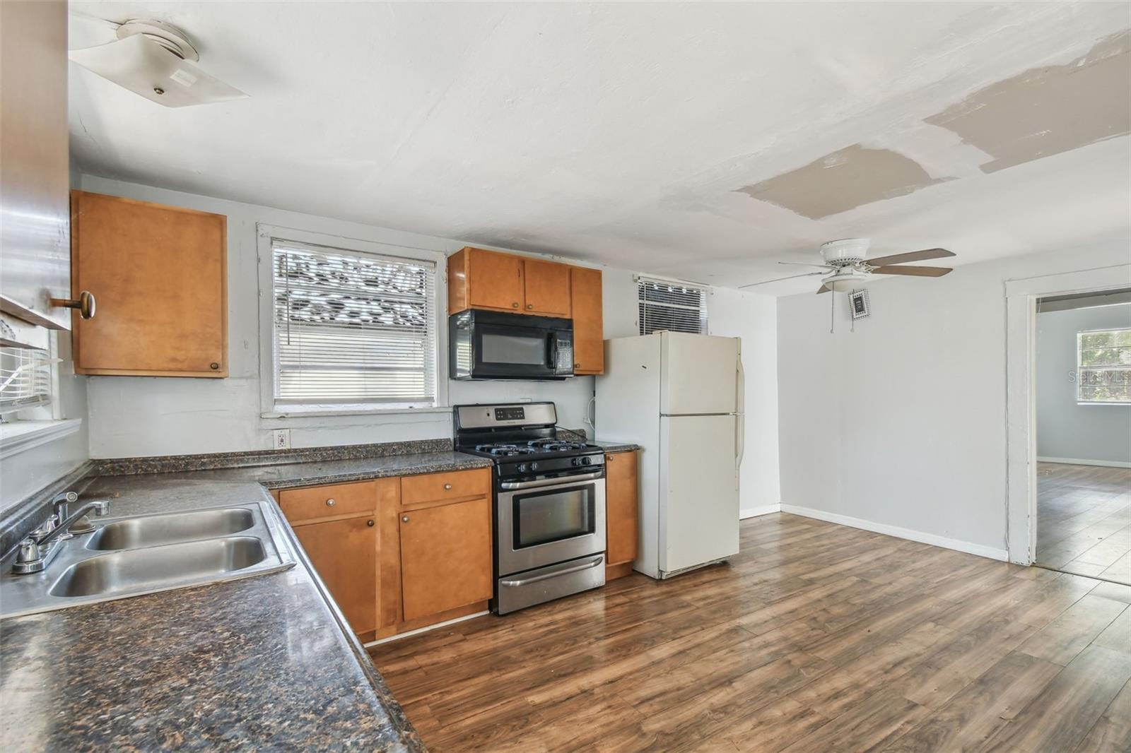 2119 W CHESTNUT ST, TAMPA, FL, 33607