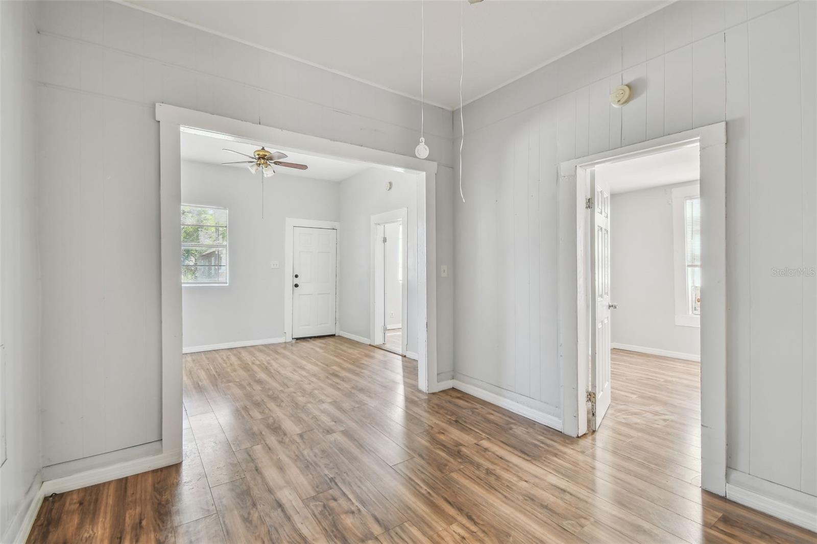 2119 W CHESTNUT ST, TAMPA, FL, 33607