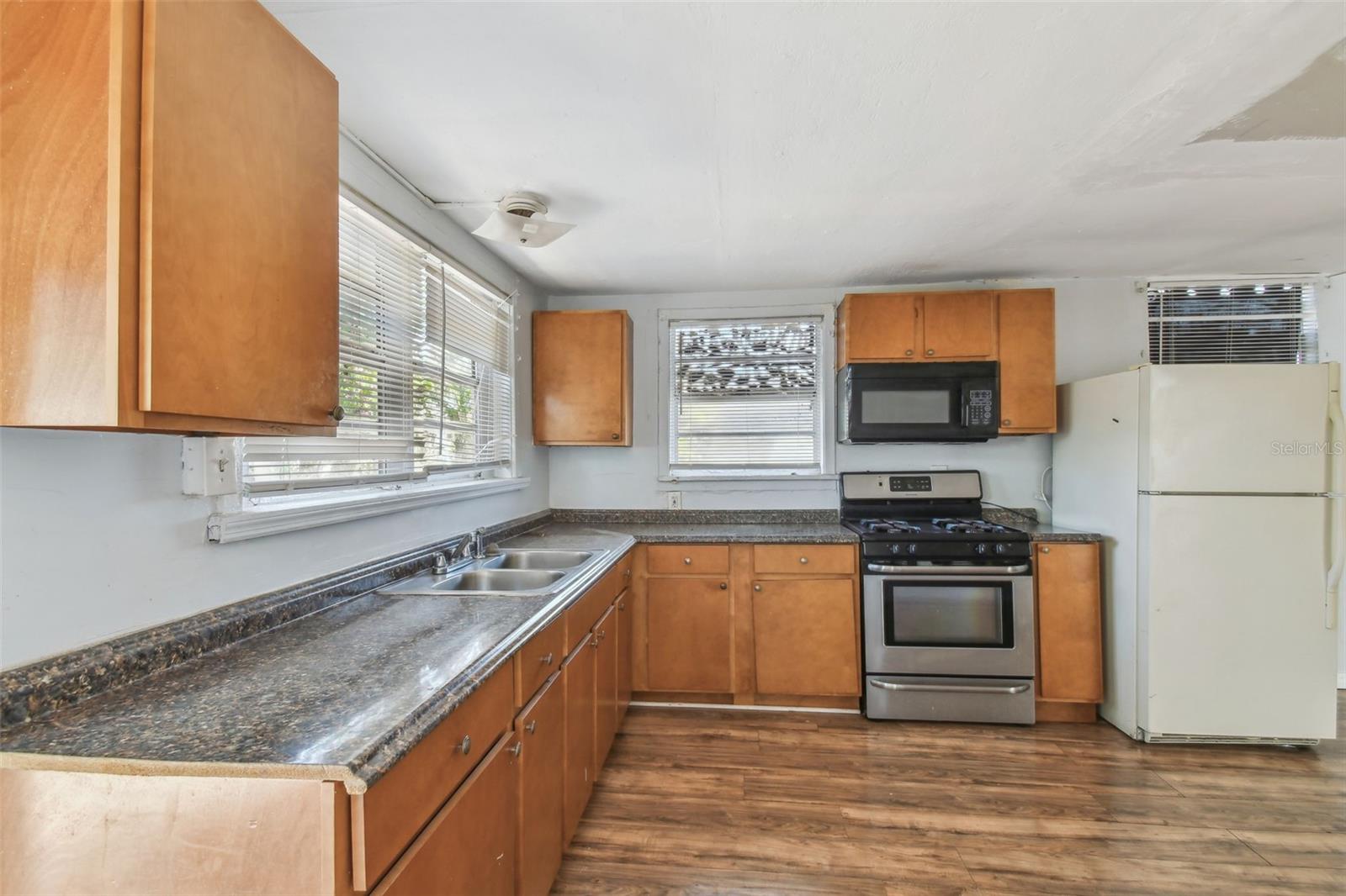 2119 W CHESTNUT ST, TAMPA, FL, 33607