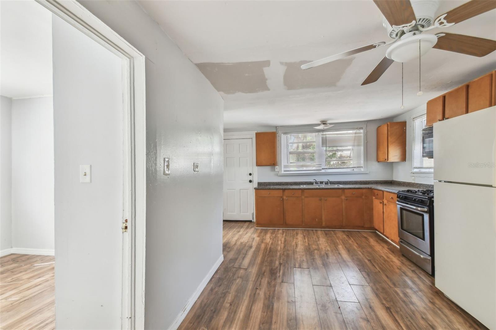 2119 W CHESTNUT ST, TAMPA, FL, 33607