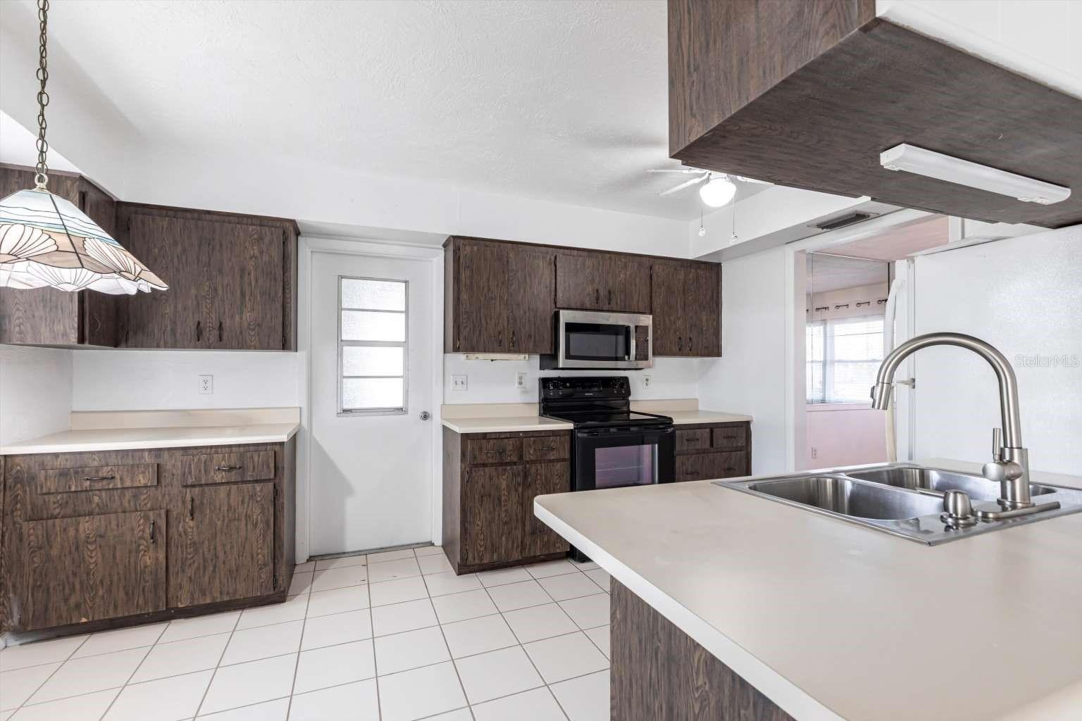 2905 23RD AVE W, BRADENTON, FL, 34205