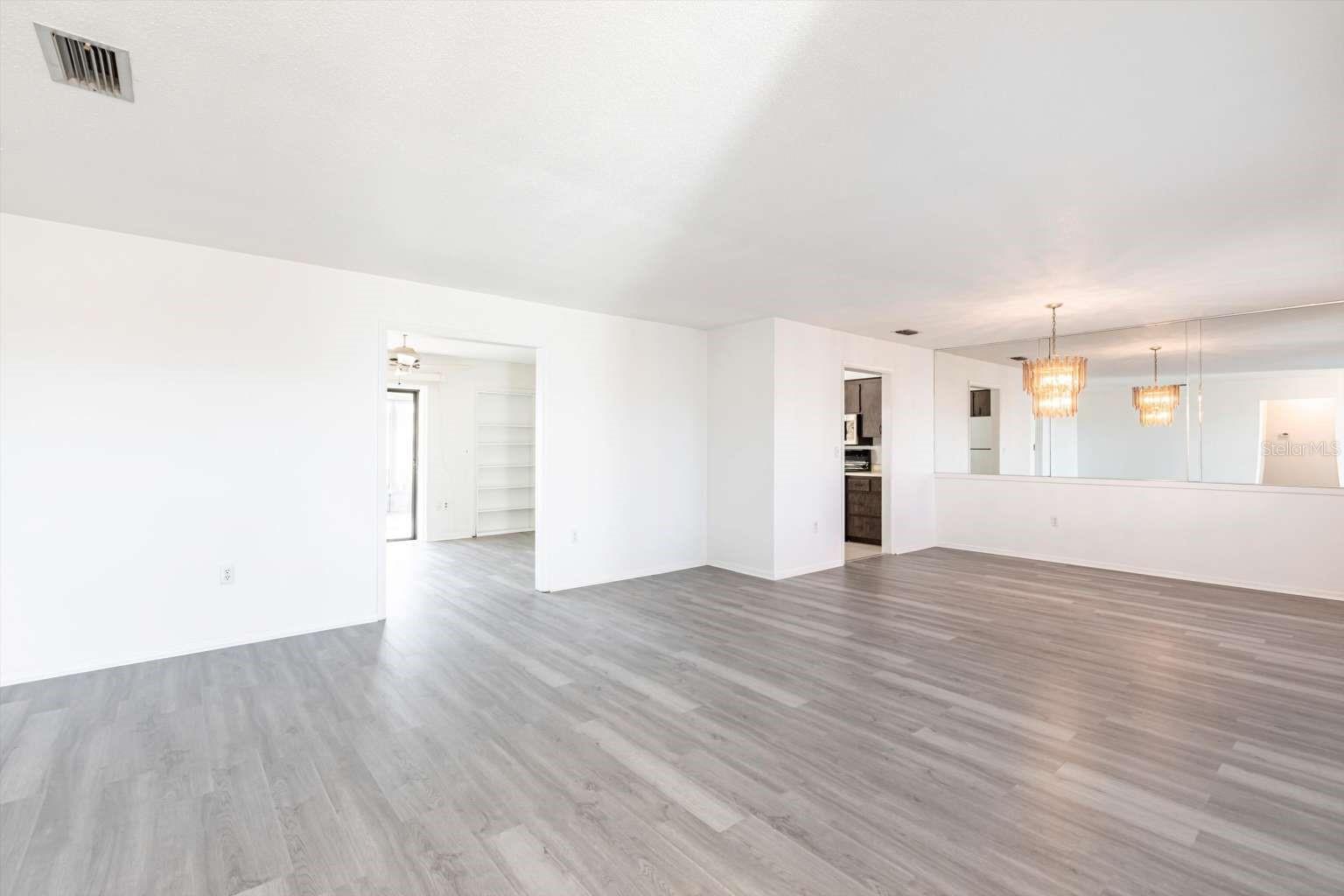 2905 23RD AVE W, BRADENTON, FL, 34205