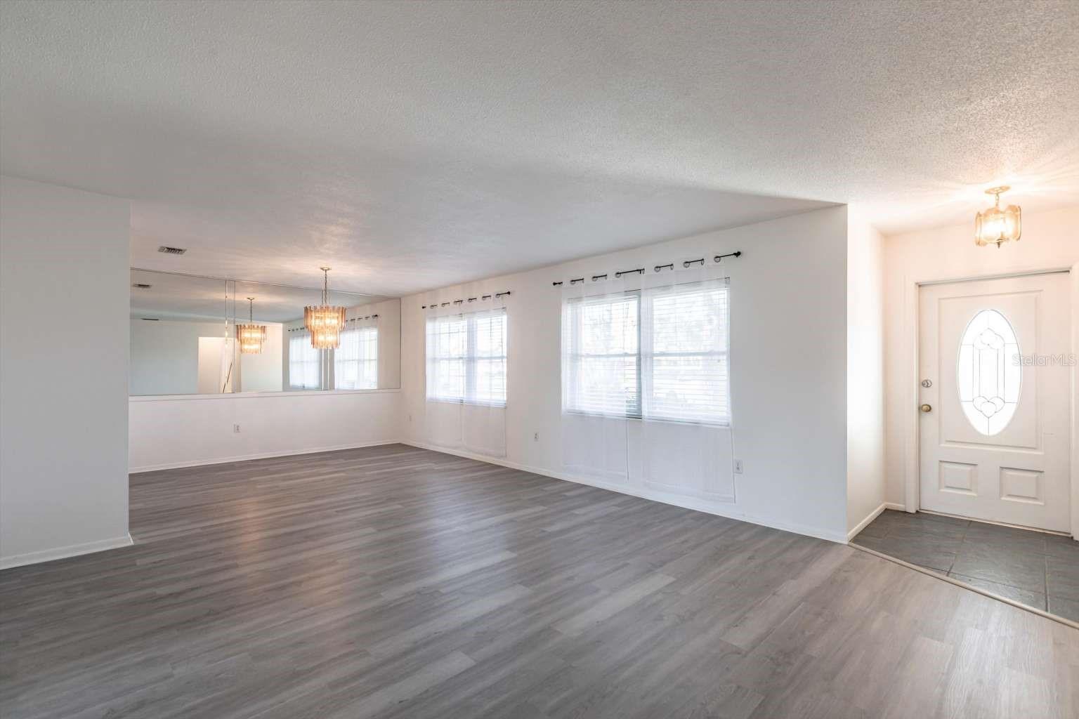 2905 23RD AVE W, BRADENTON, FL, 34205