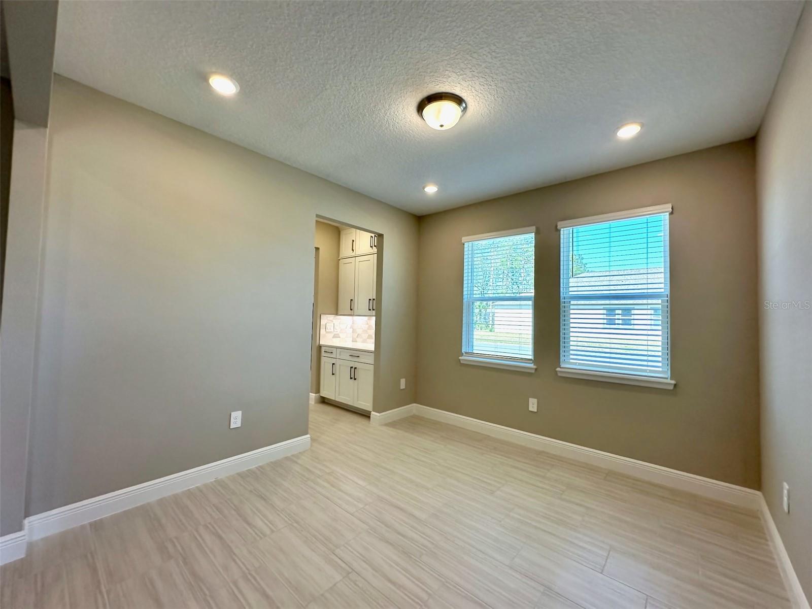 2133 DIVOT DR, DAYTONA BEACH, FL, 32124