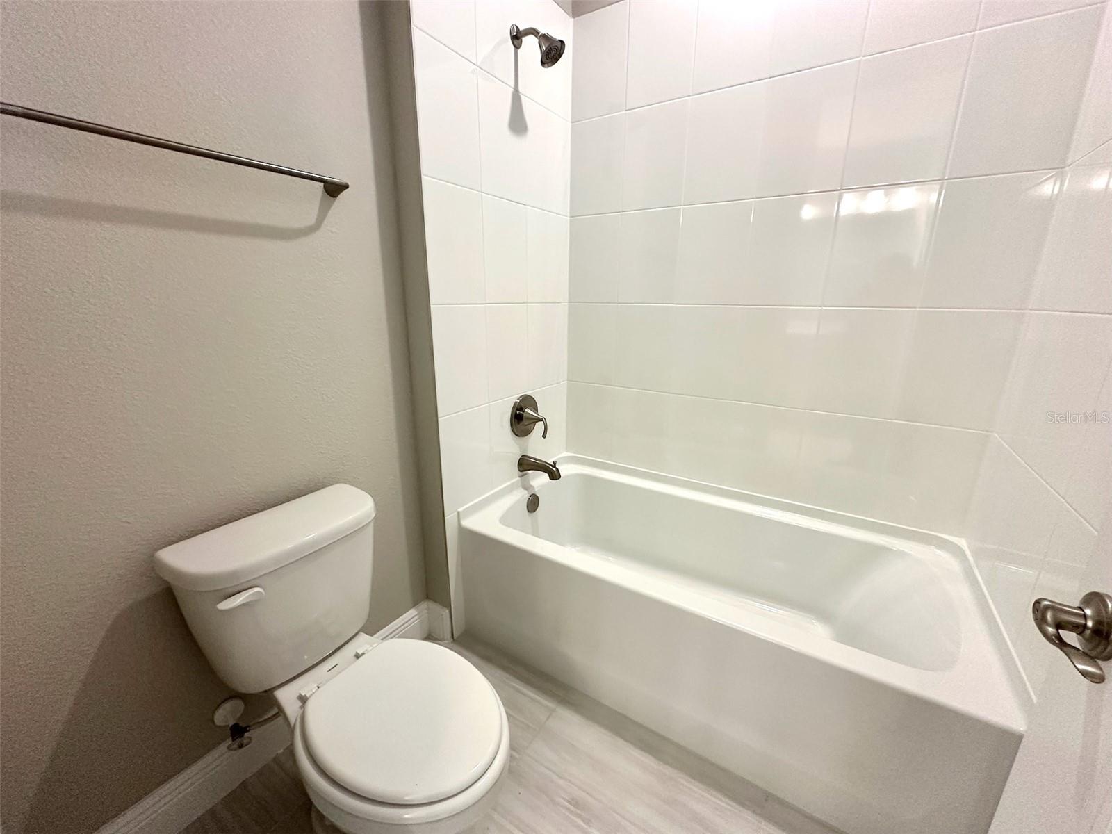 2133 DIVOT DR, DAYTONA BEACH, FL, 32124