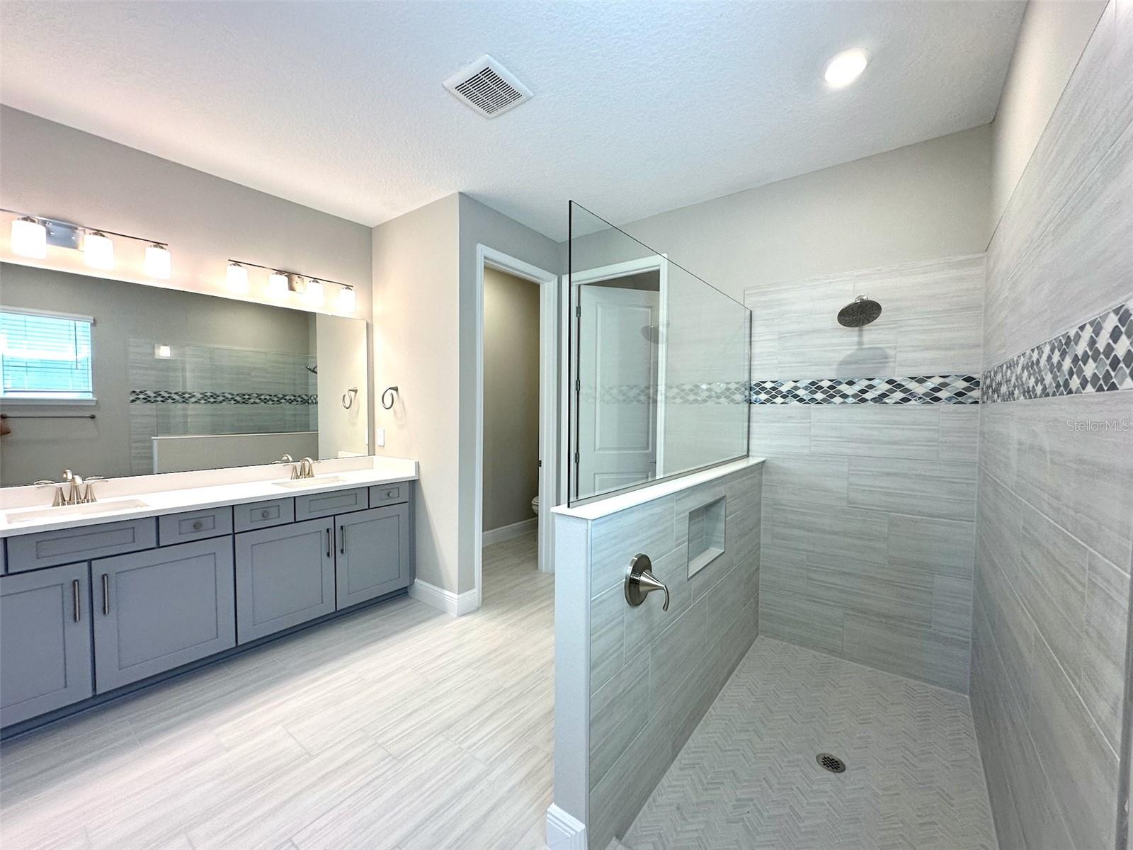 2133 DIVOT DR, DAYTONA BEACH, FL, 32124