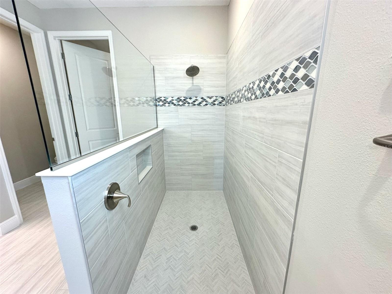 2133 DIVOT DR, DAYTONA BEACH, FL, 32124