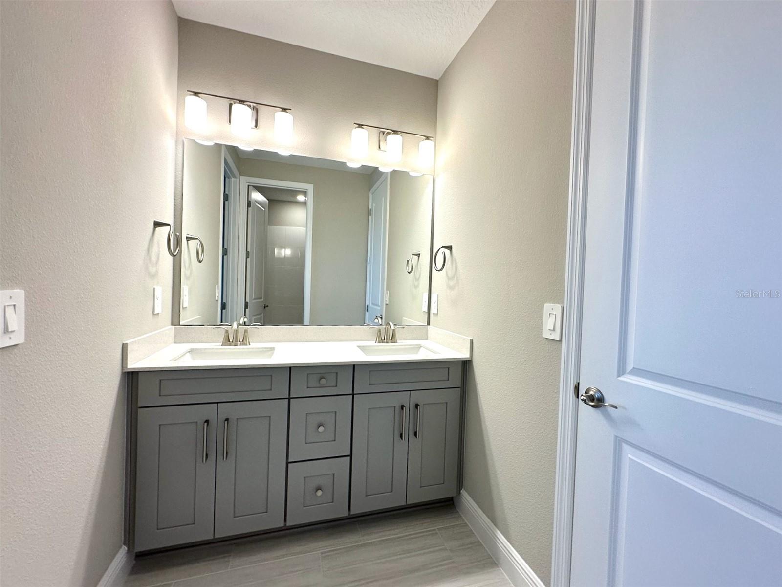 2133 DIVOT DR, DAYTONA BEACH, FL, 32124