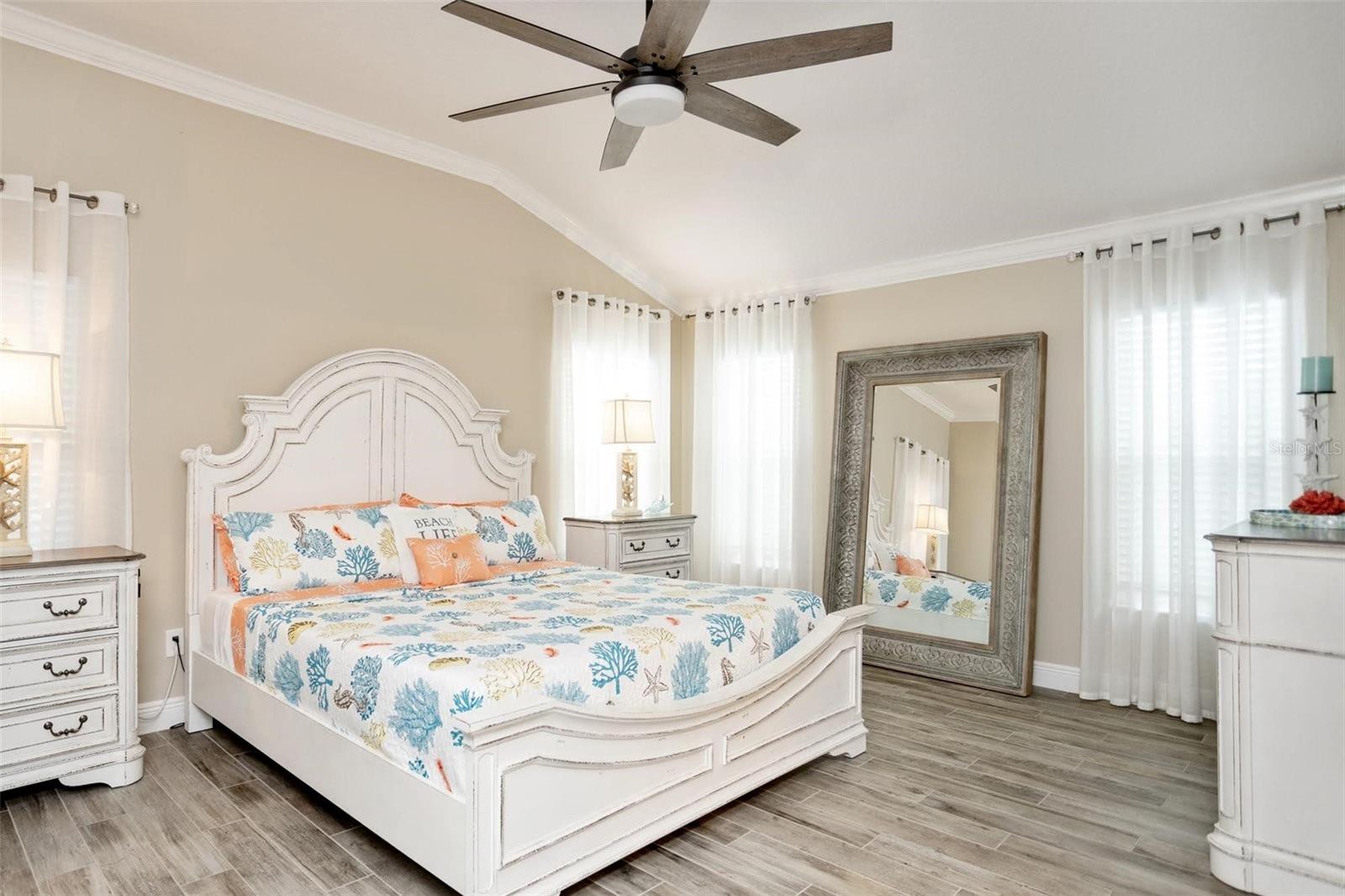 5896 BARCLAY CT, THE VILLAGES, FL, 32163