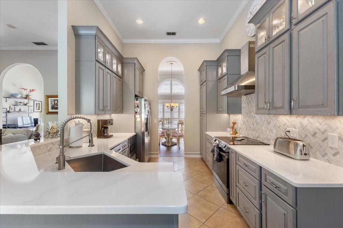 1137 PALM COVE DR, ORLANDO, FL, 32835