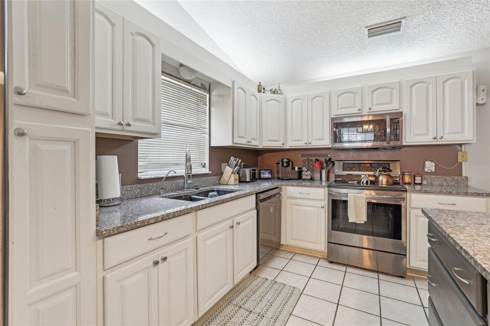 35138 SILVER OAK DR, LEESBURG, FL, 34788