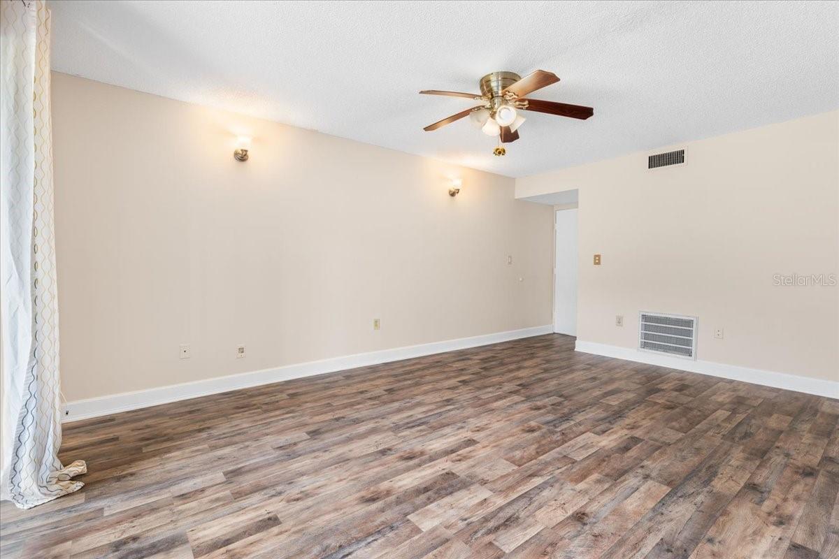 384 115TH AVE N #1, ST PETERSBURG, FL, 33716