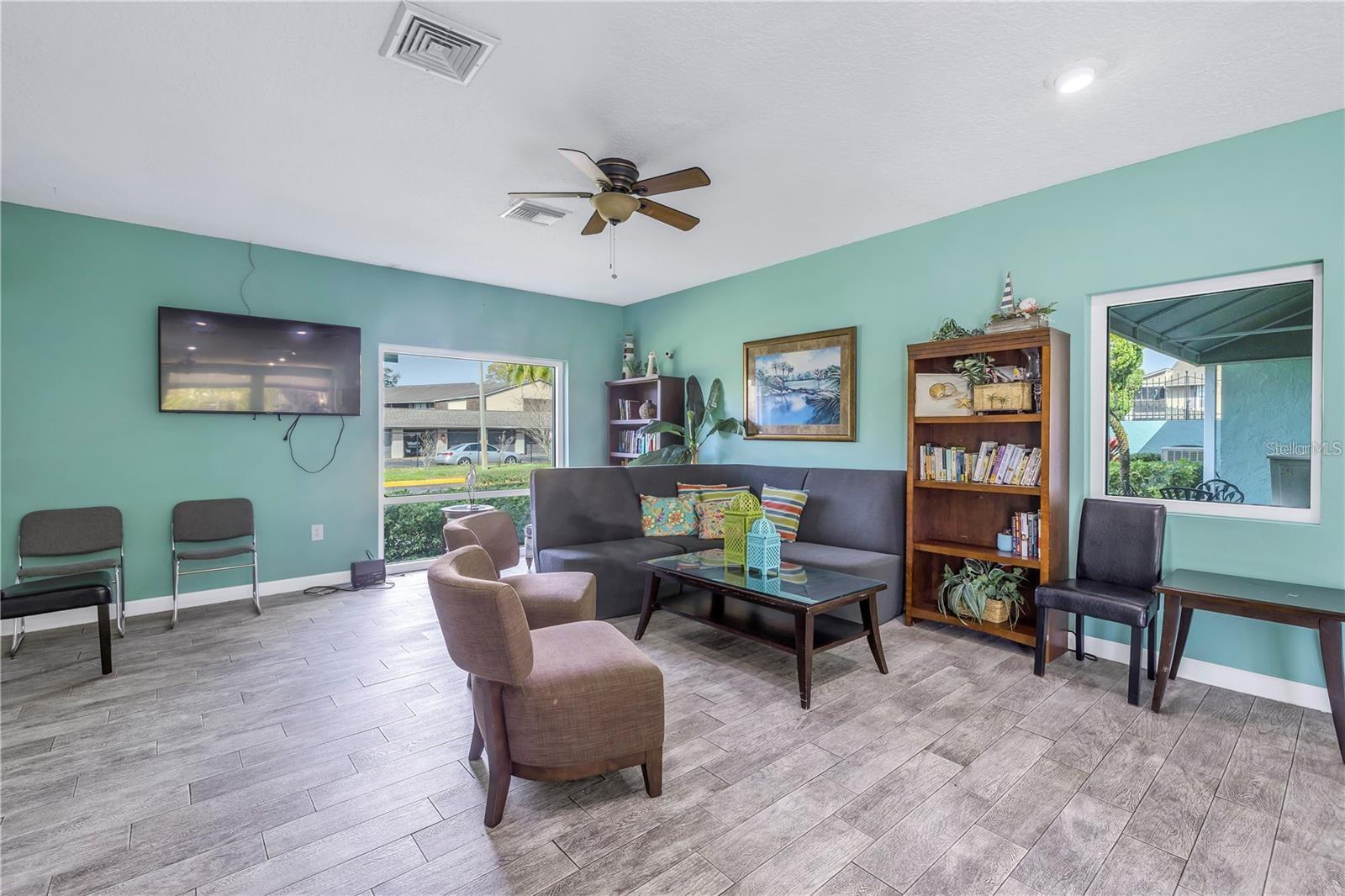 384 115TH AVE N #1, ST PETERSBURG, FL, 33716