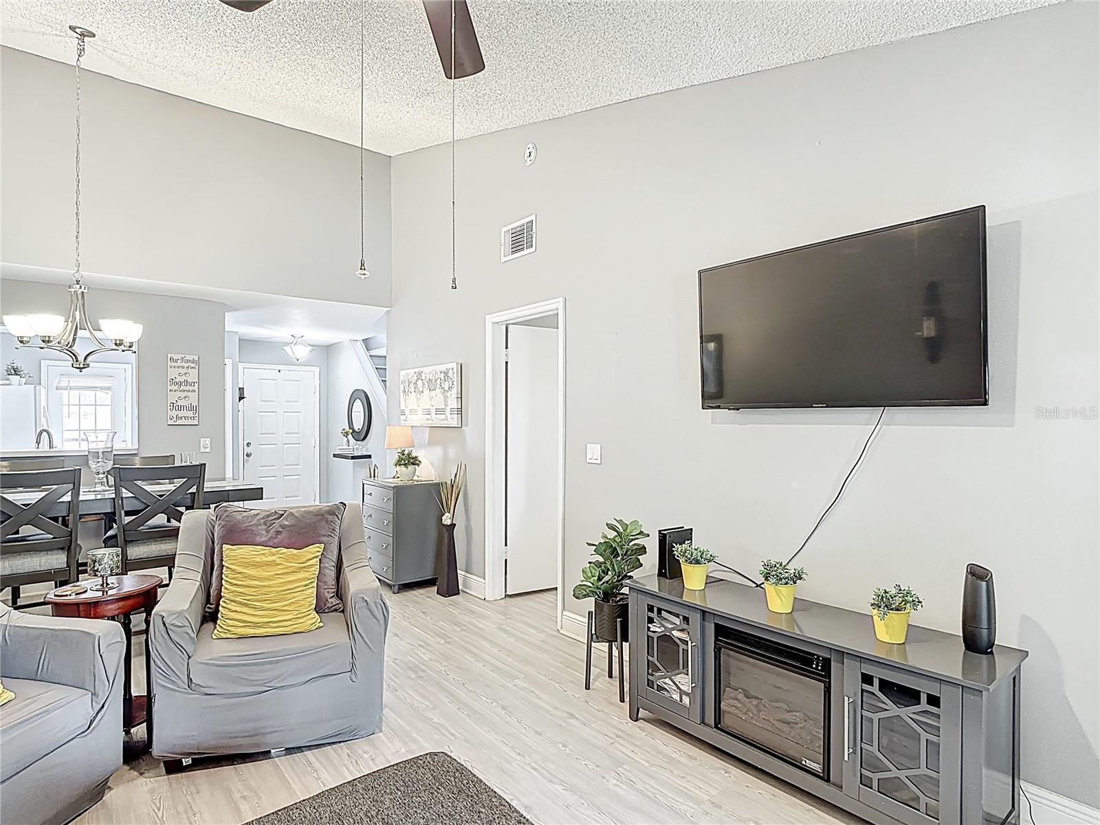 51 SILVER PARK CIR, KISSIMMEE, FL, 34743