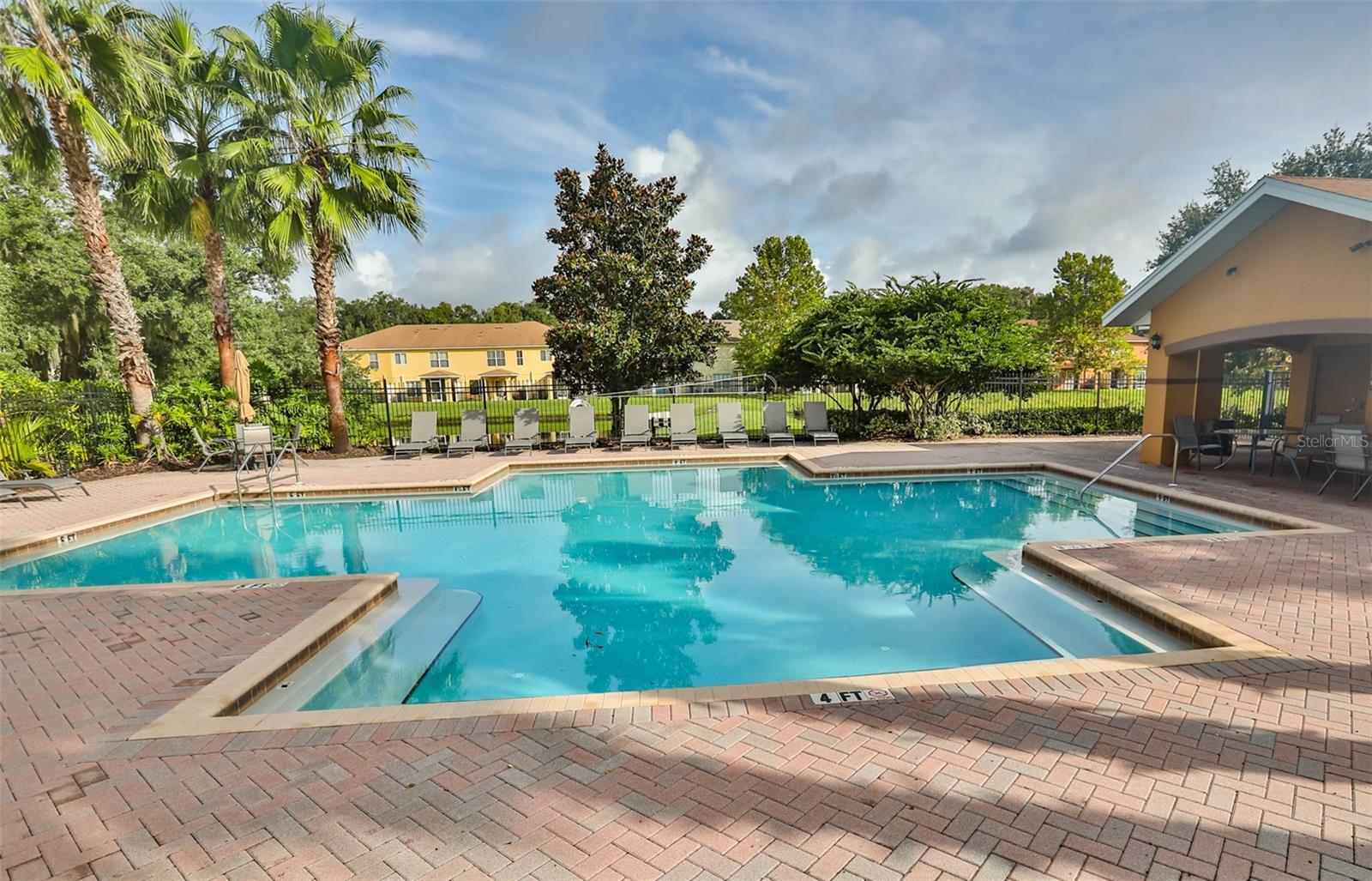 10933 KENSINGTON PARK AVE, RIVERVIEW, FL, 33578