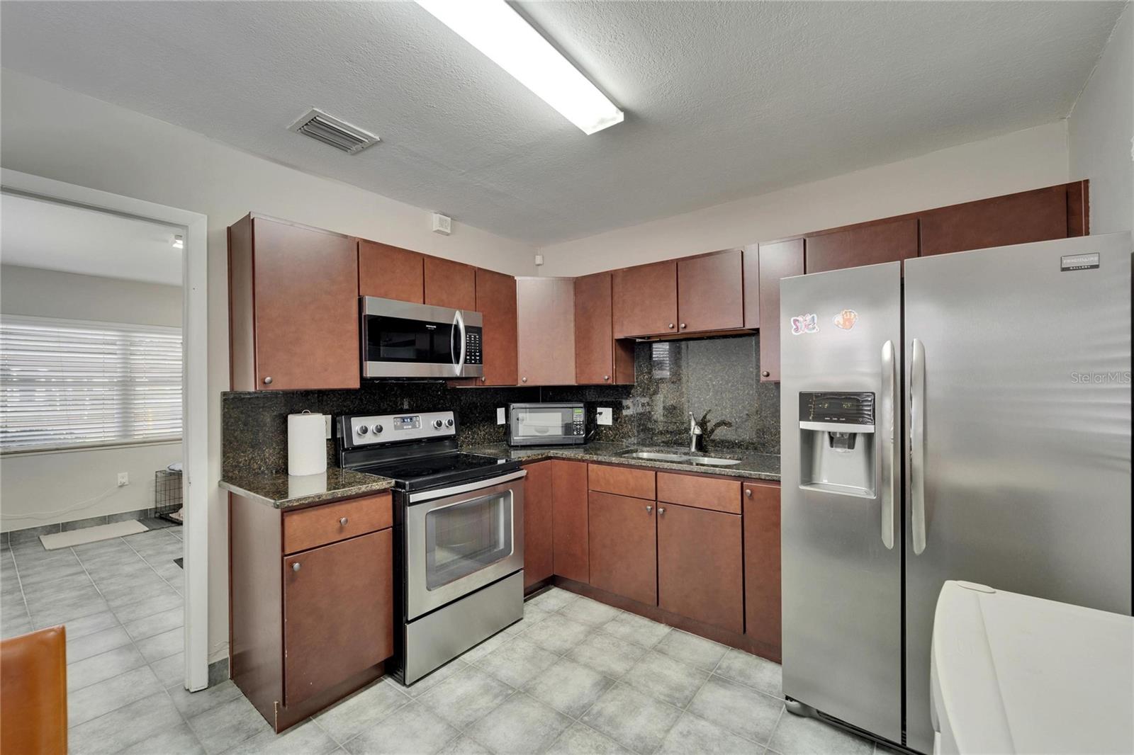 126 RIDGEWOOD AVE, BRANDON, FL, 33510