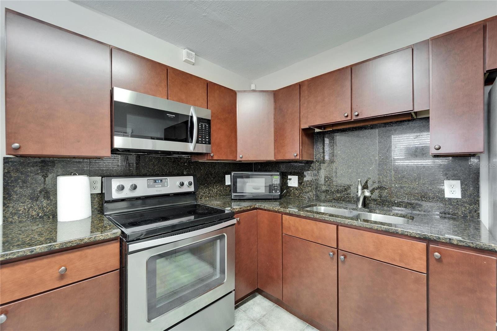 126 RIDGEWOOD AVE, BRANDON, FL, 33510