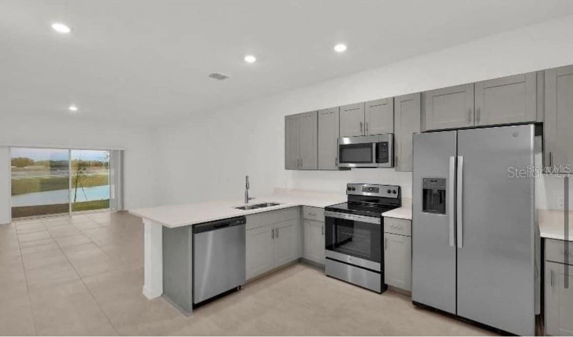 2081 VIEWFINDER ST, KISSIMMEE, FL, 34758