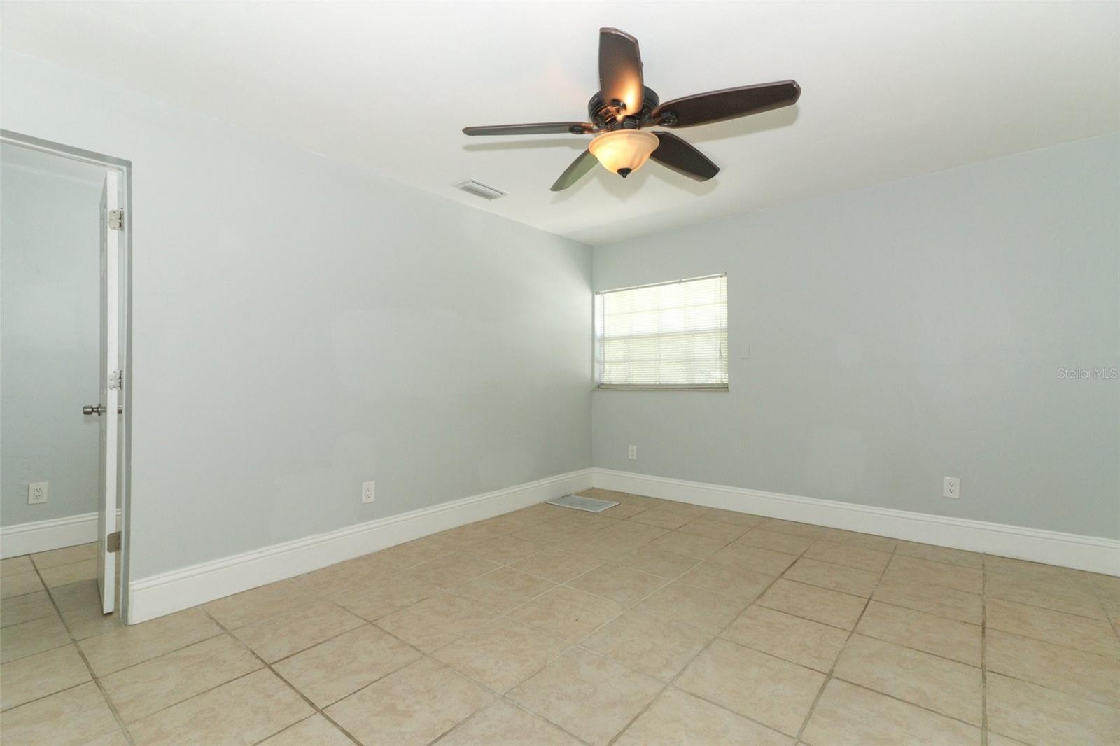 749 S RIDGEWOOD AVE #1, DAYTONA BEACH, FL, 32114
