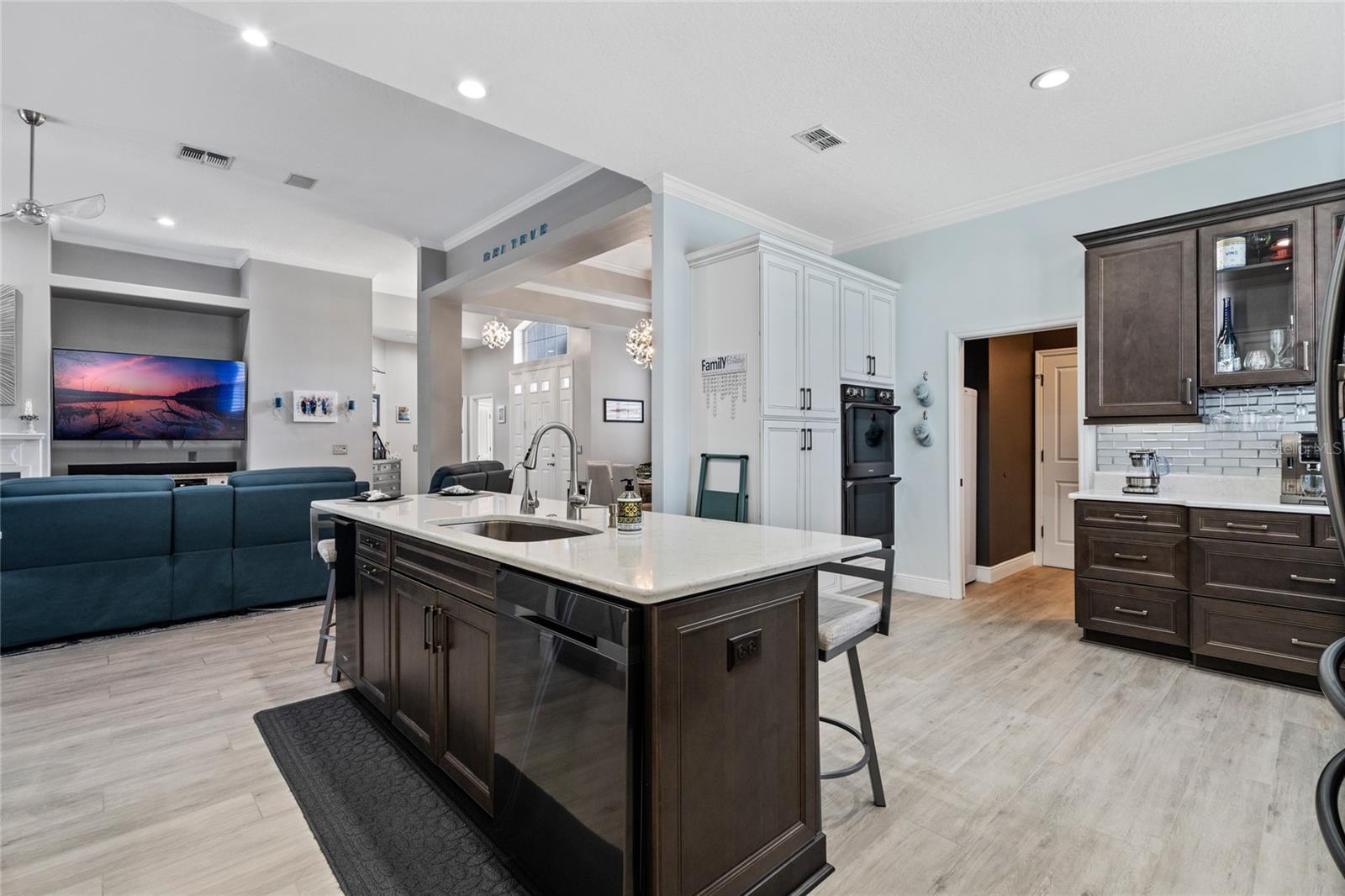 10662 WOODCHASE CIR, ORLANDO, FL, 32836