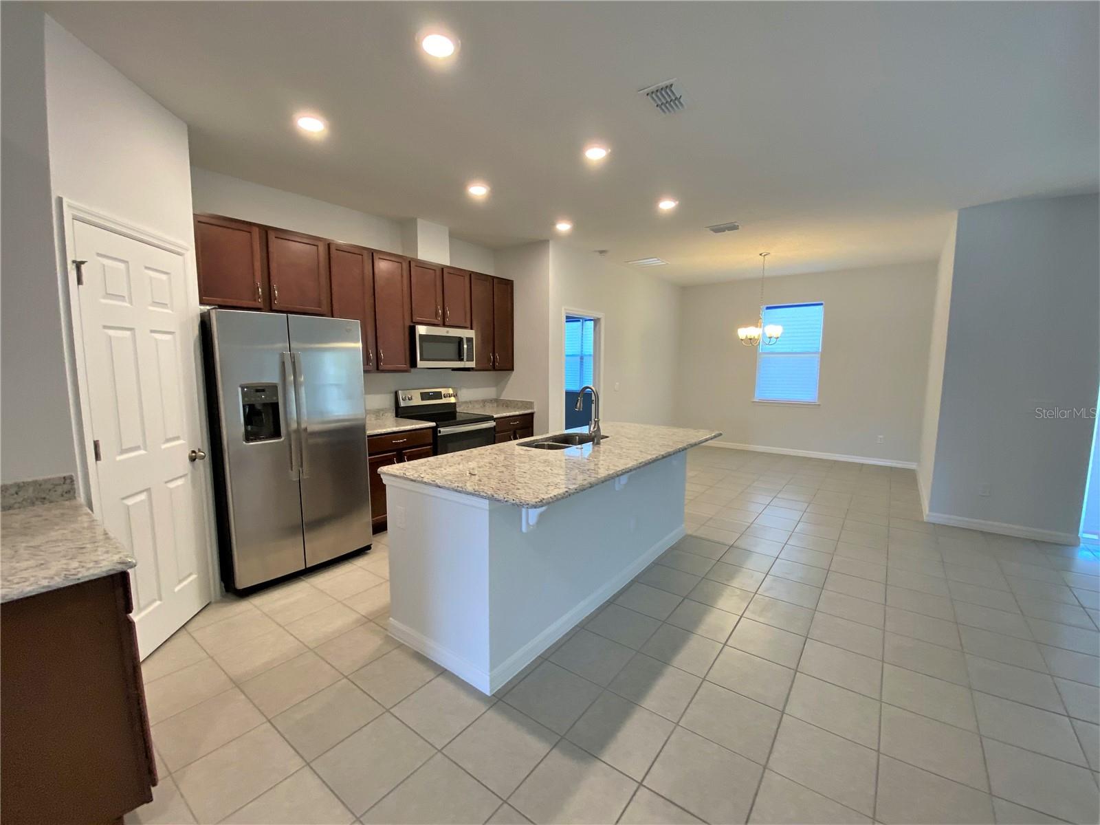 29214 ARMOYAN BLVD, LEESBURG, FL, 34748