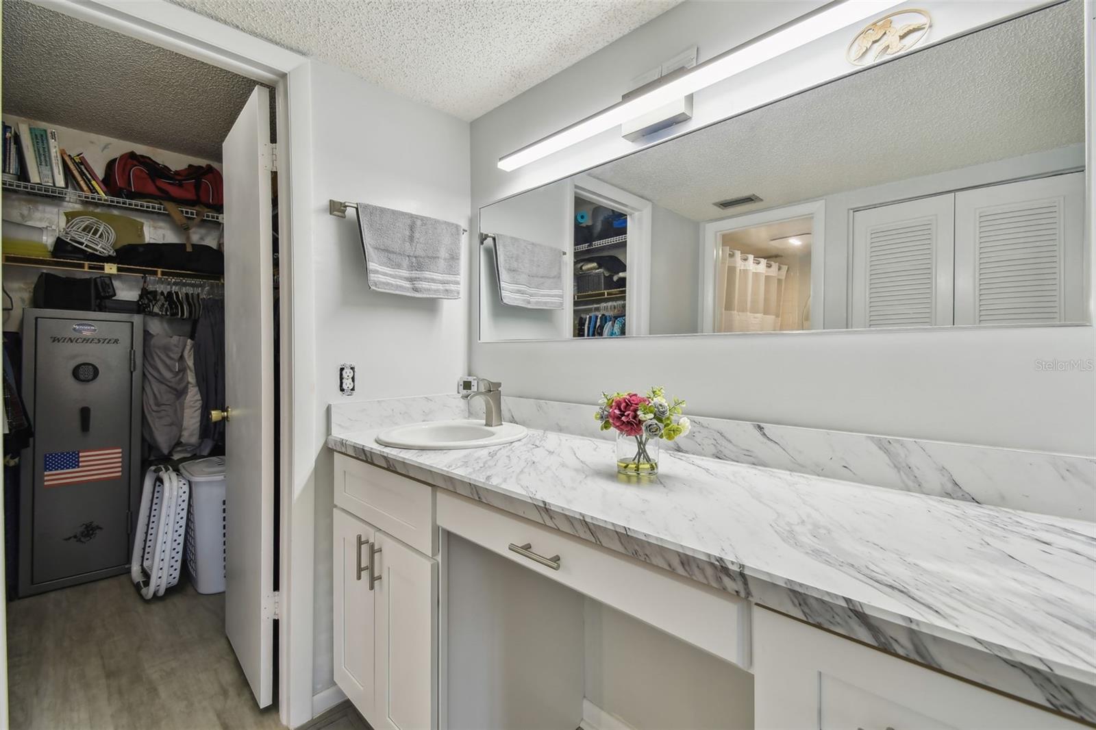 2400 WINDING CREEK BLVD #2-201, CLEARWATER, FL, 33761