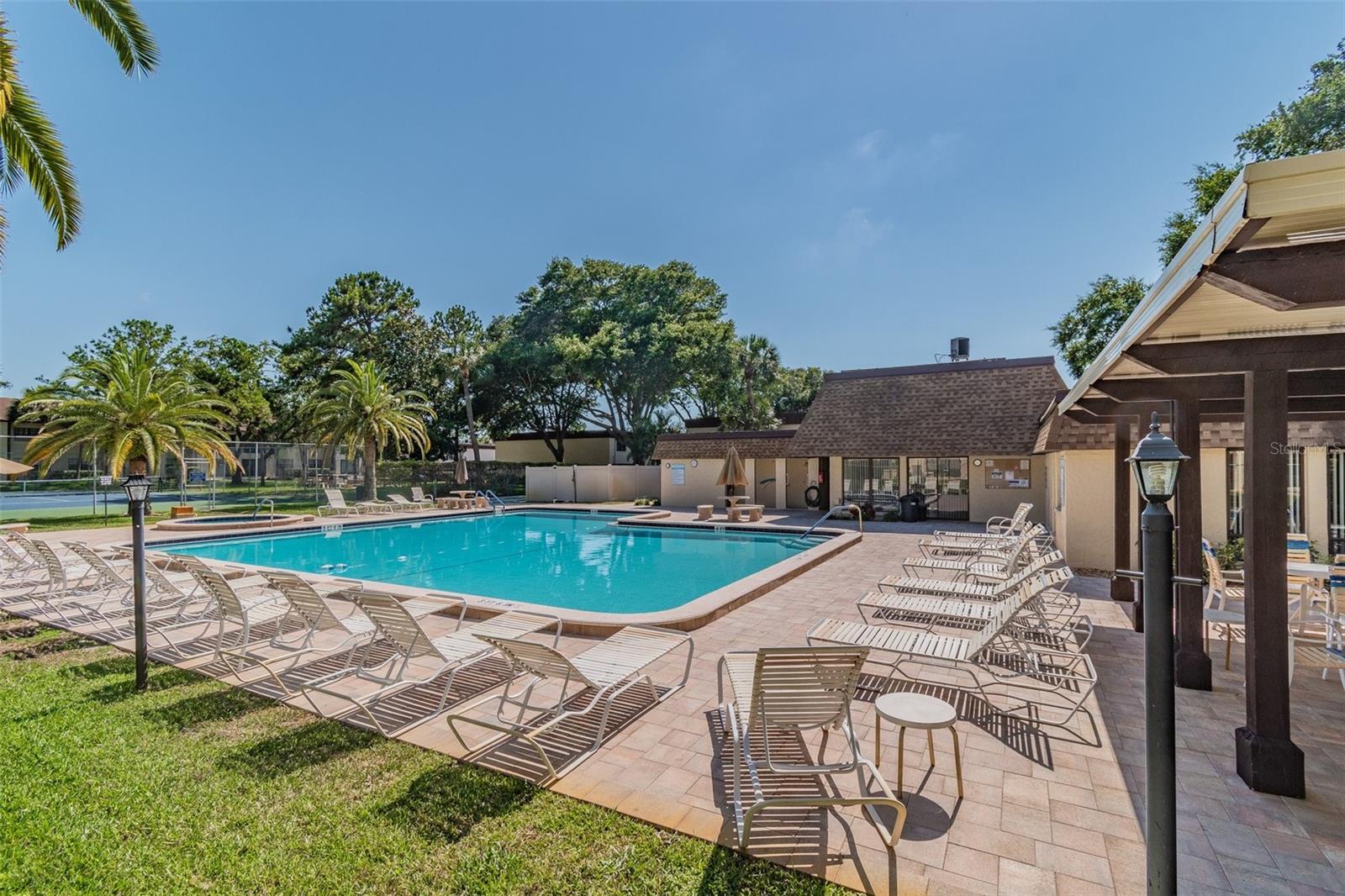 2400 WINDING CREEK BLVD #2-201, CLEARWATER, FL, 33761