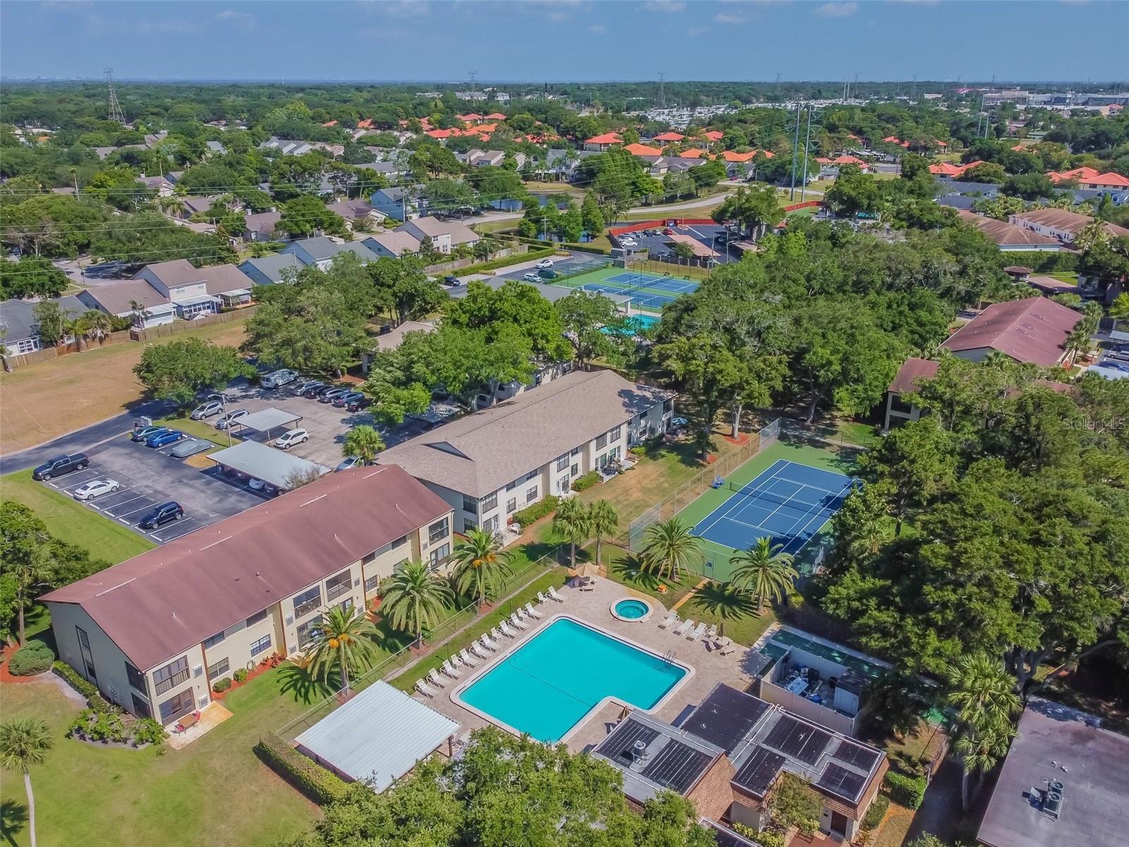 2400 WINDING CREEK BLVD #2-201, CLEARWATER, FL, 33761