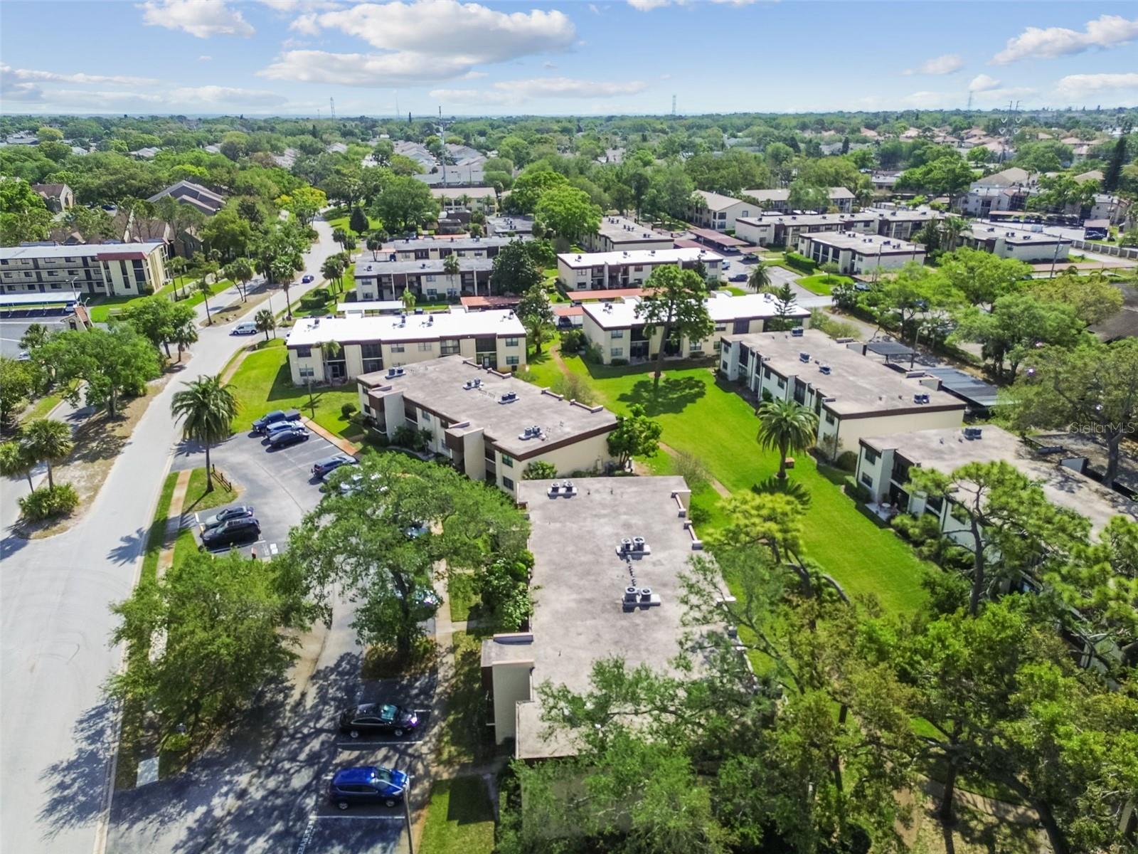 2400 WINDING CREEK BLVD #2-201, CLEARWATER, FL, 33761